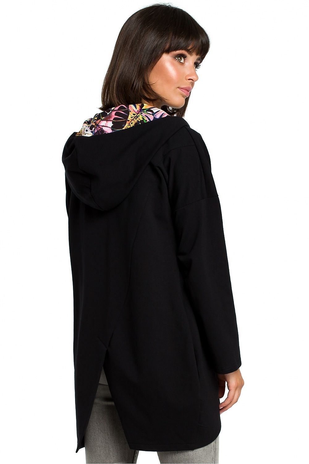 Sweatshirt model 121612