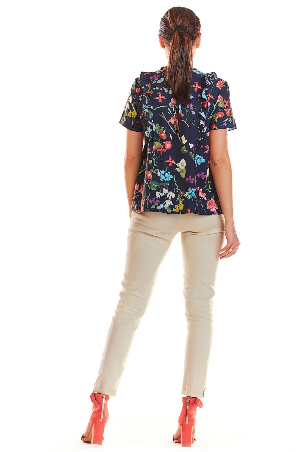 Blouse model 129230