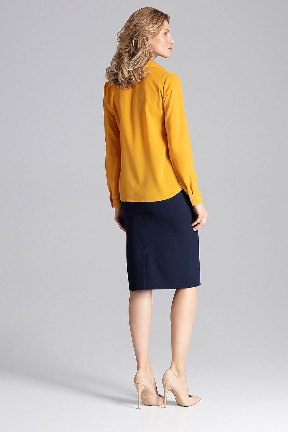 Blouse model 130147