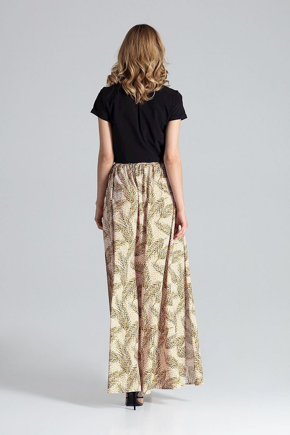 Long skirt model 132472