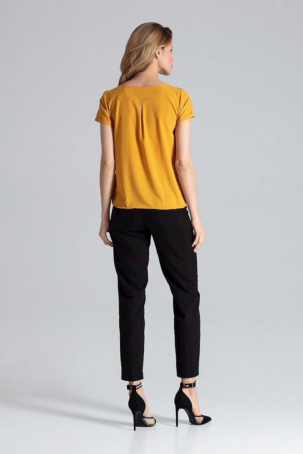Blouse model 132479