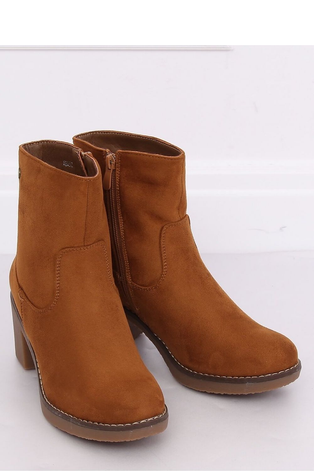 Heel boots model 135427