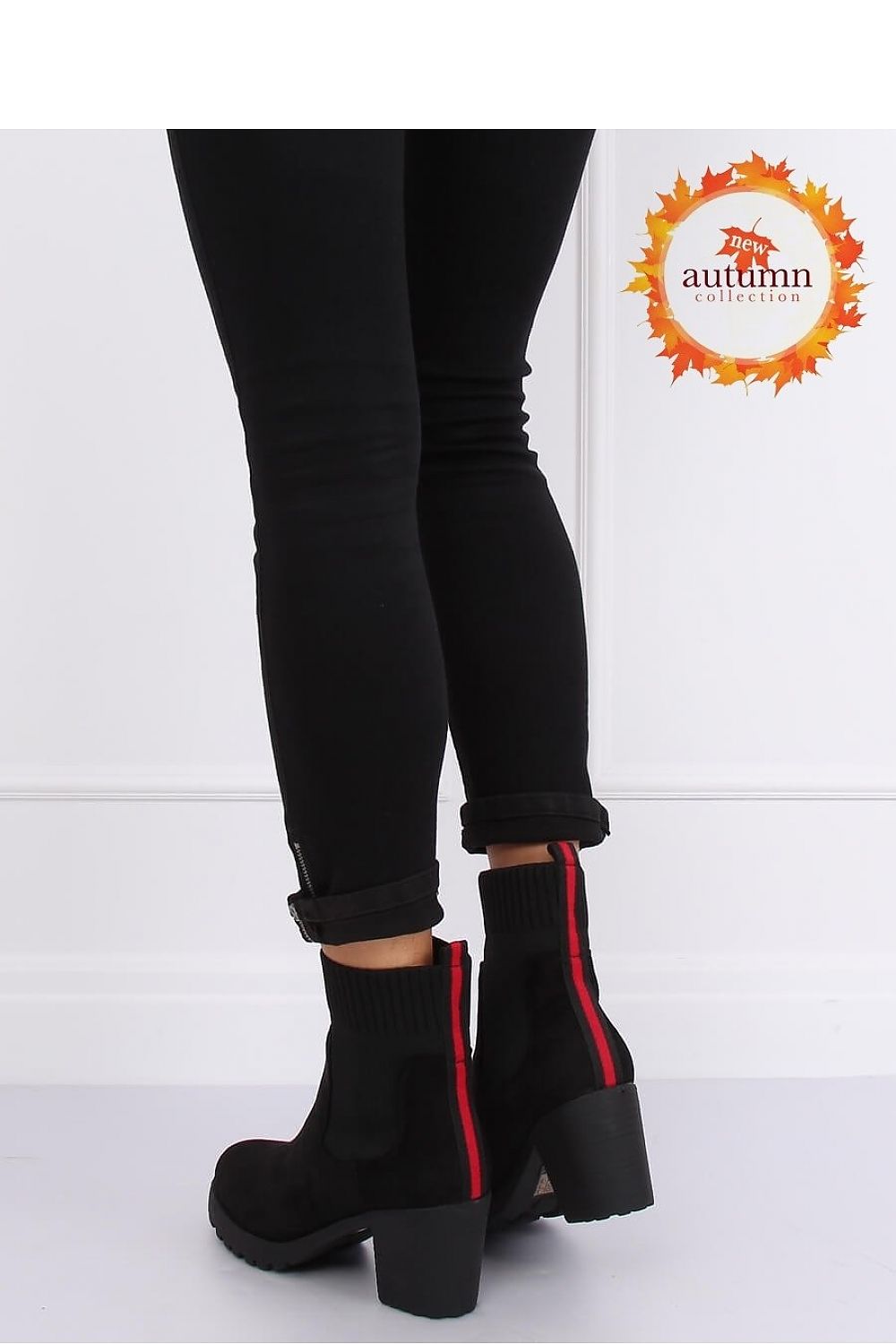 Heel boots model 135821