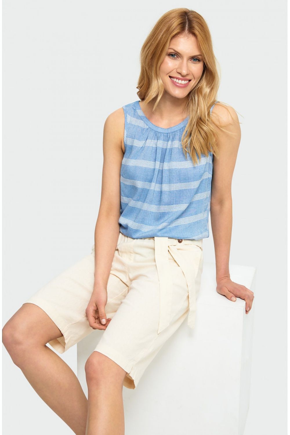 Shorts model 143484