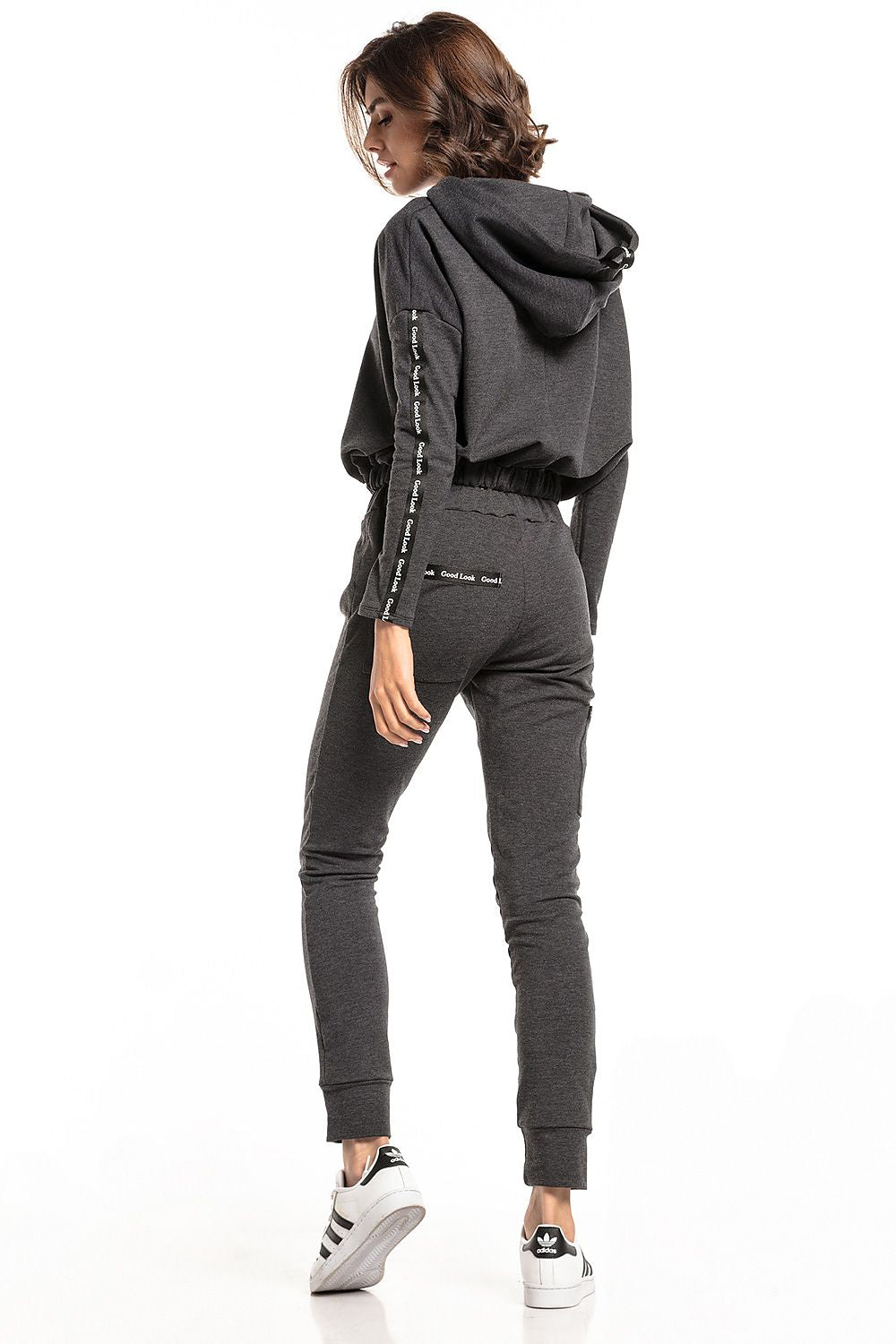 Sweatshirt model 148154