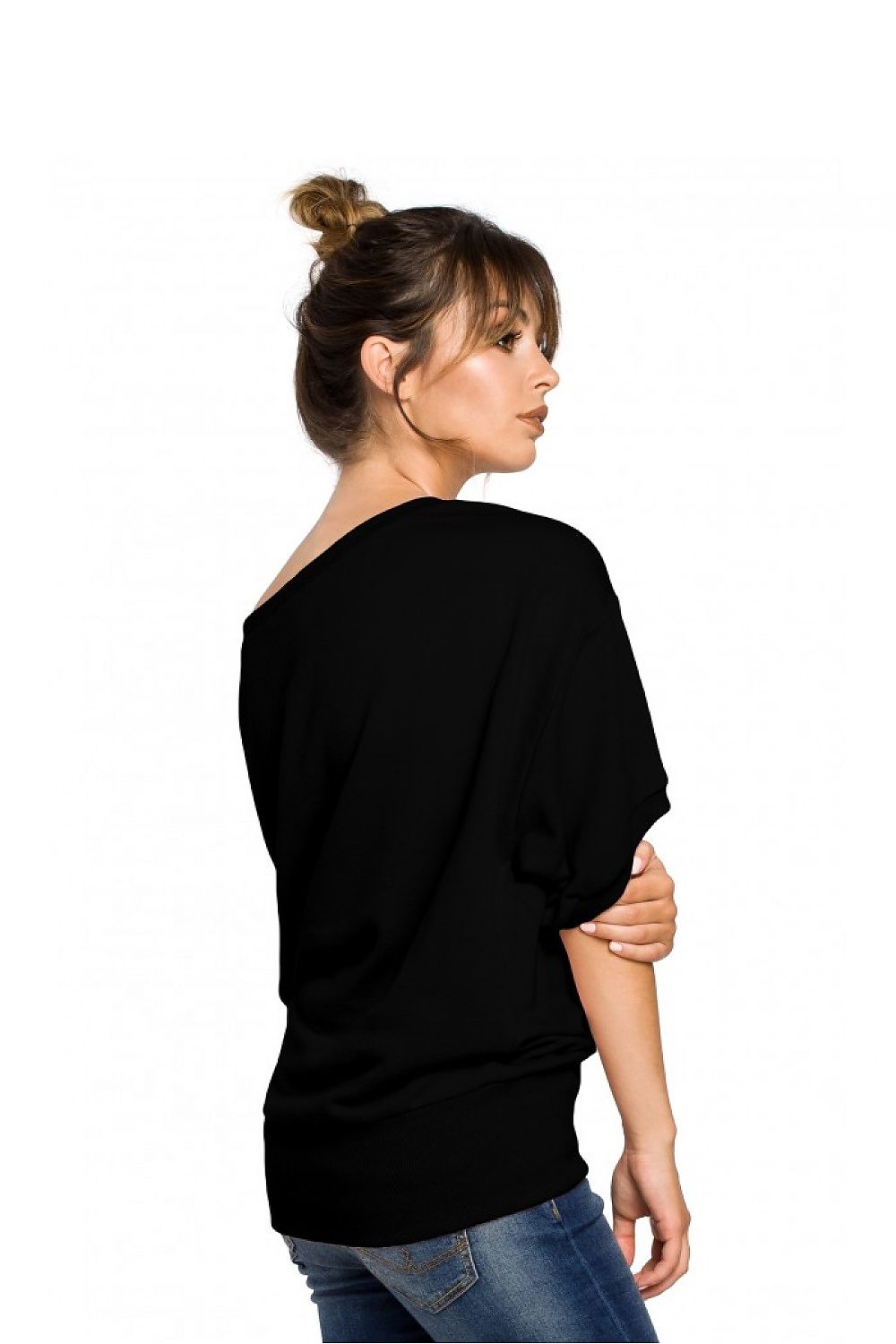 Sweatshirt model 150123