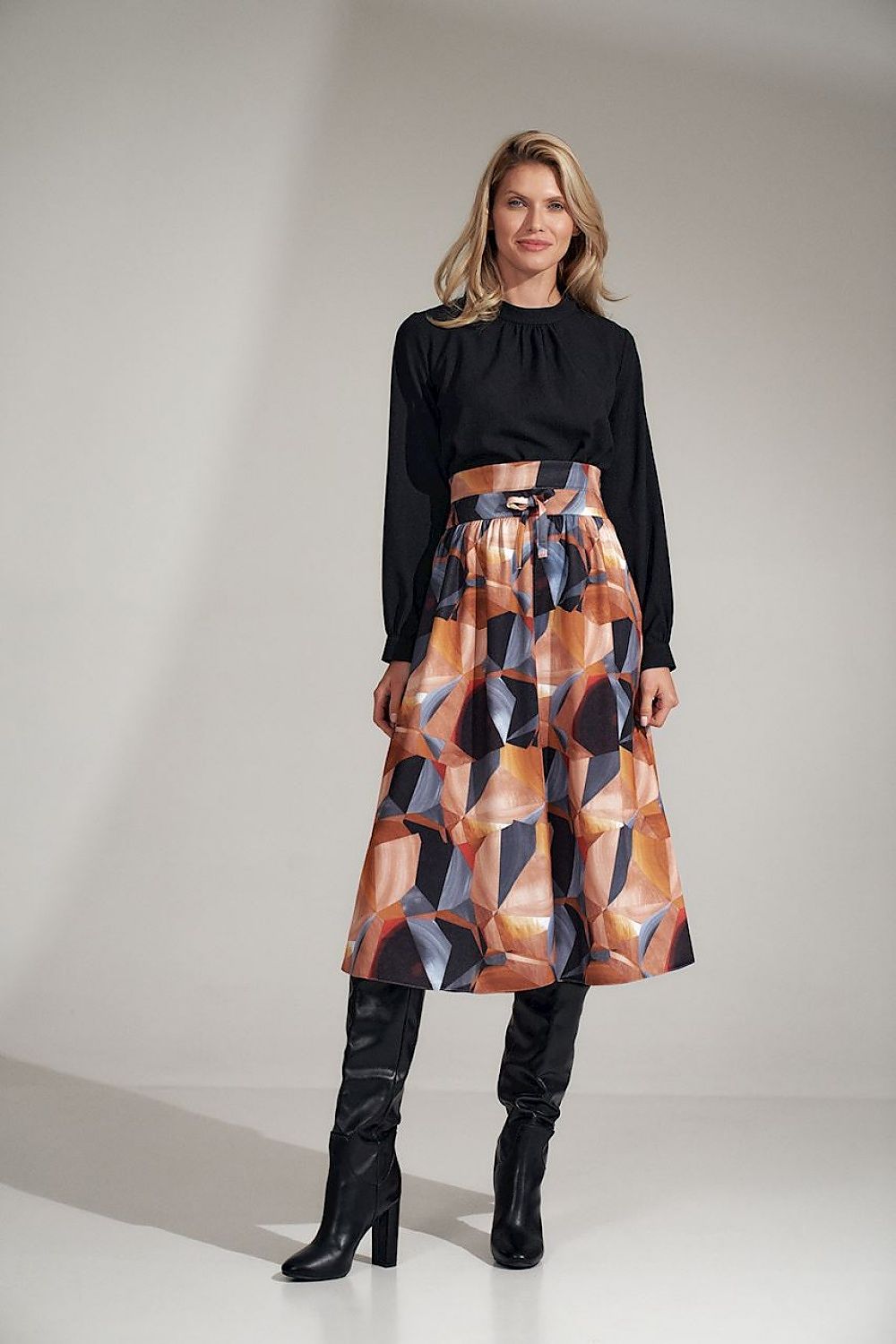 Blouse model 150436
