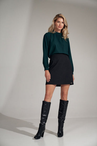 Short skirt model 150901