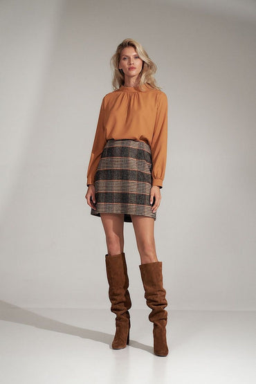 Short skirt model 150904