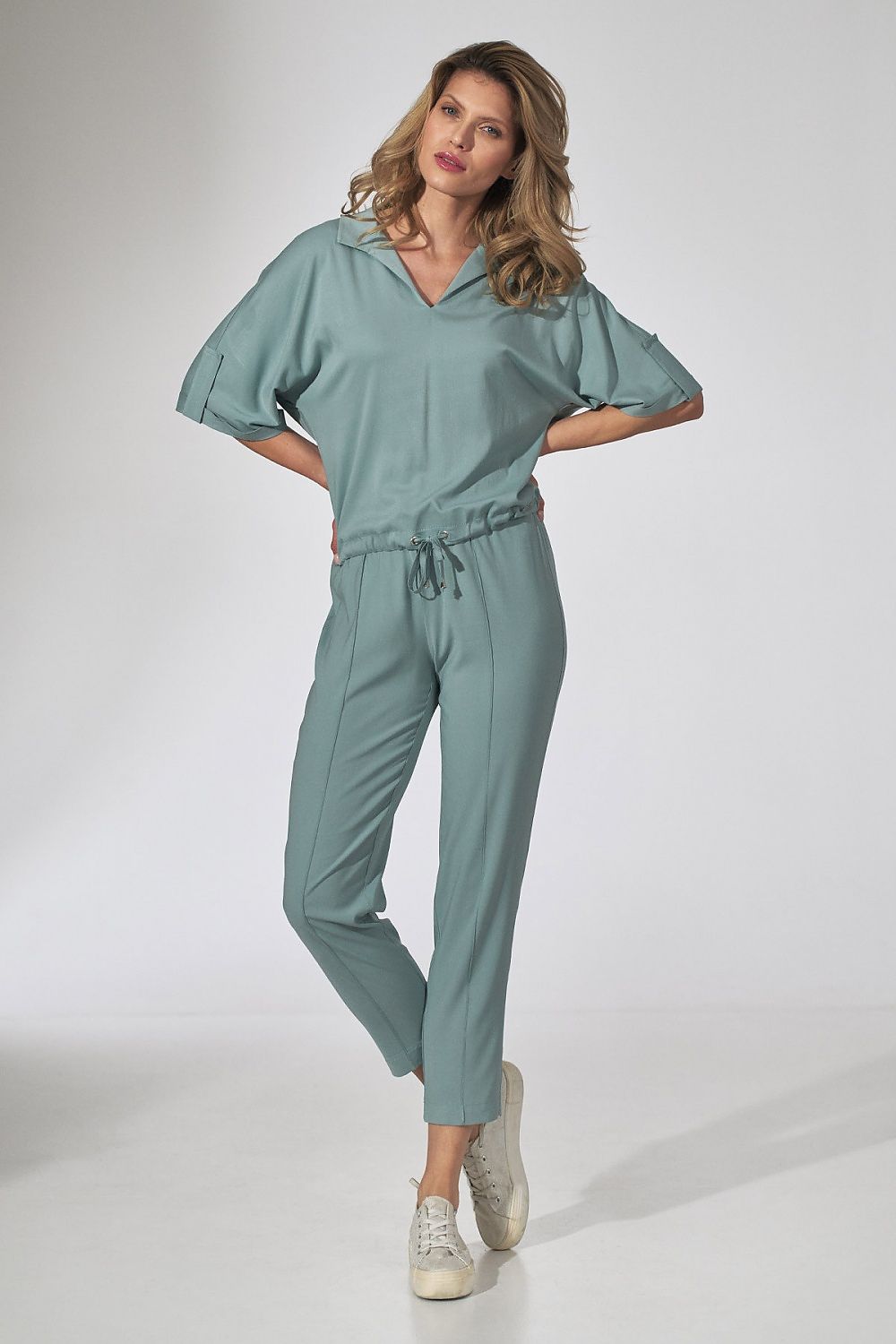 Blouse model 151814