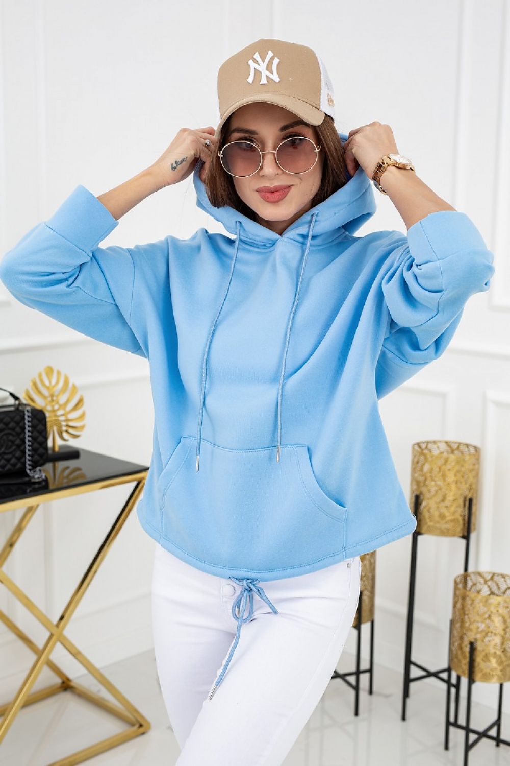 Sweatshirt model 152702