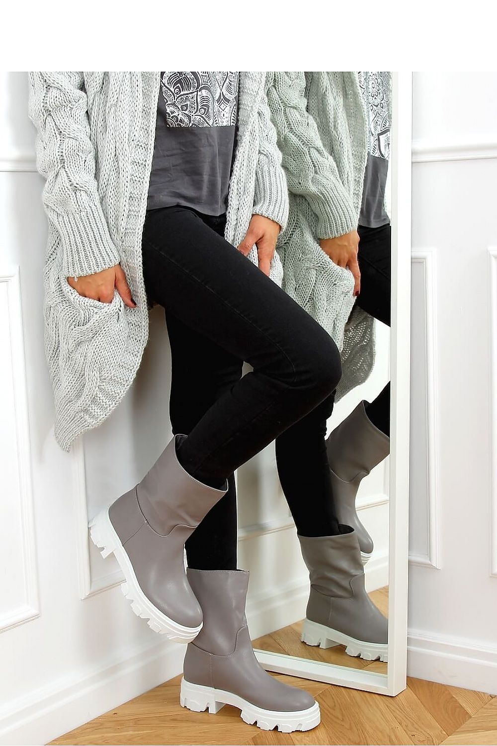 Boots model 158169