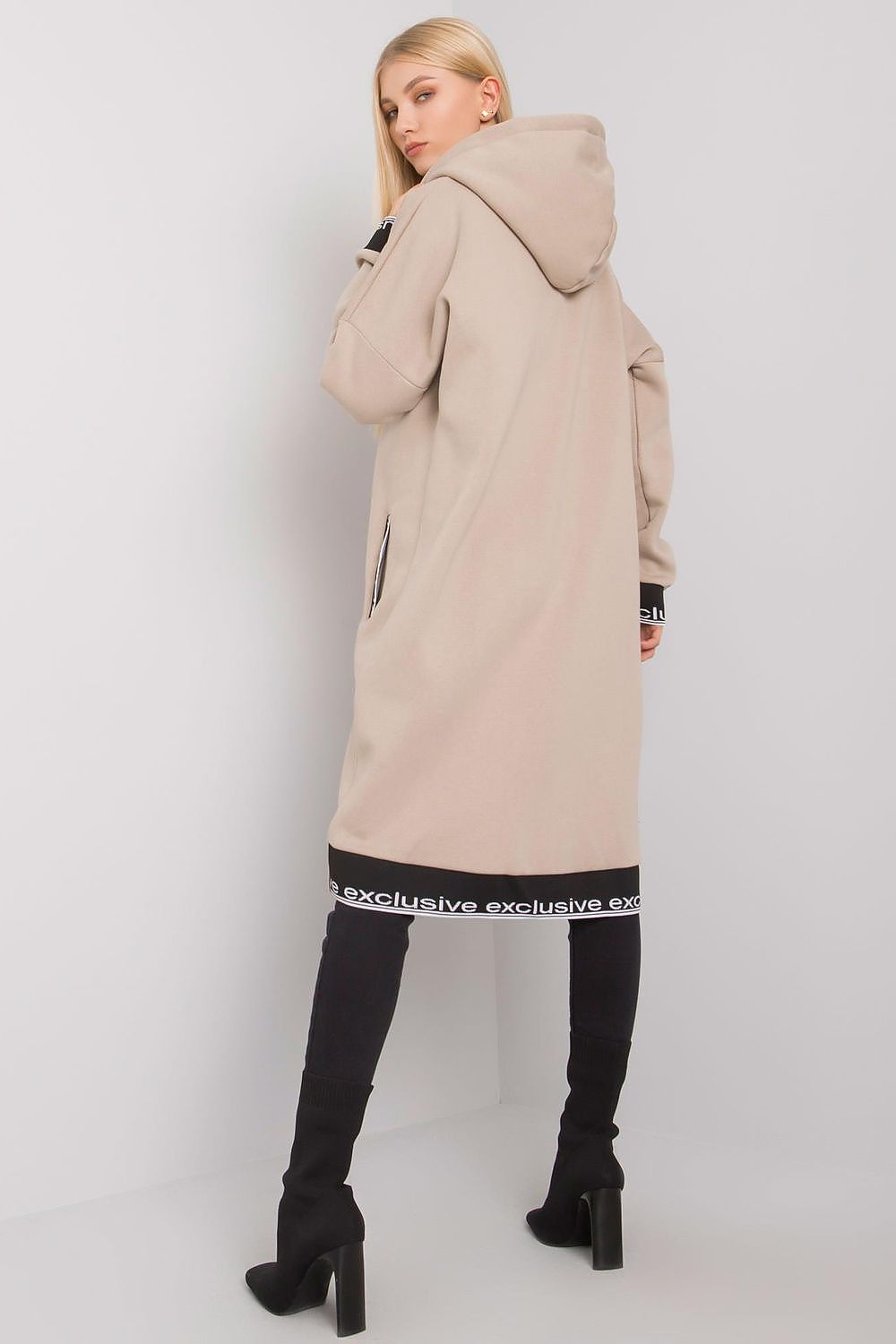 Sweatshirt model 159851