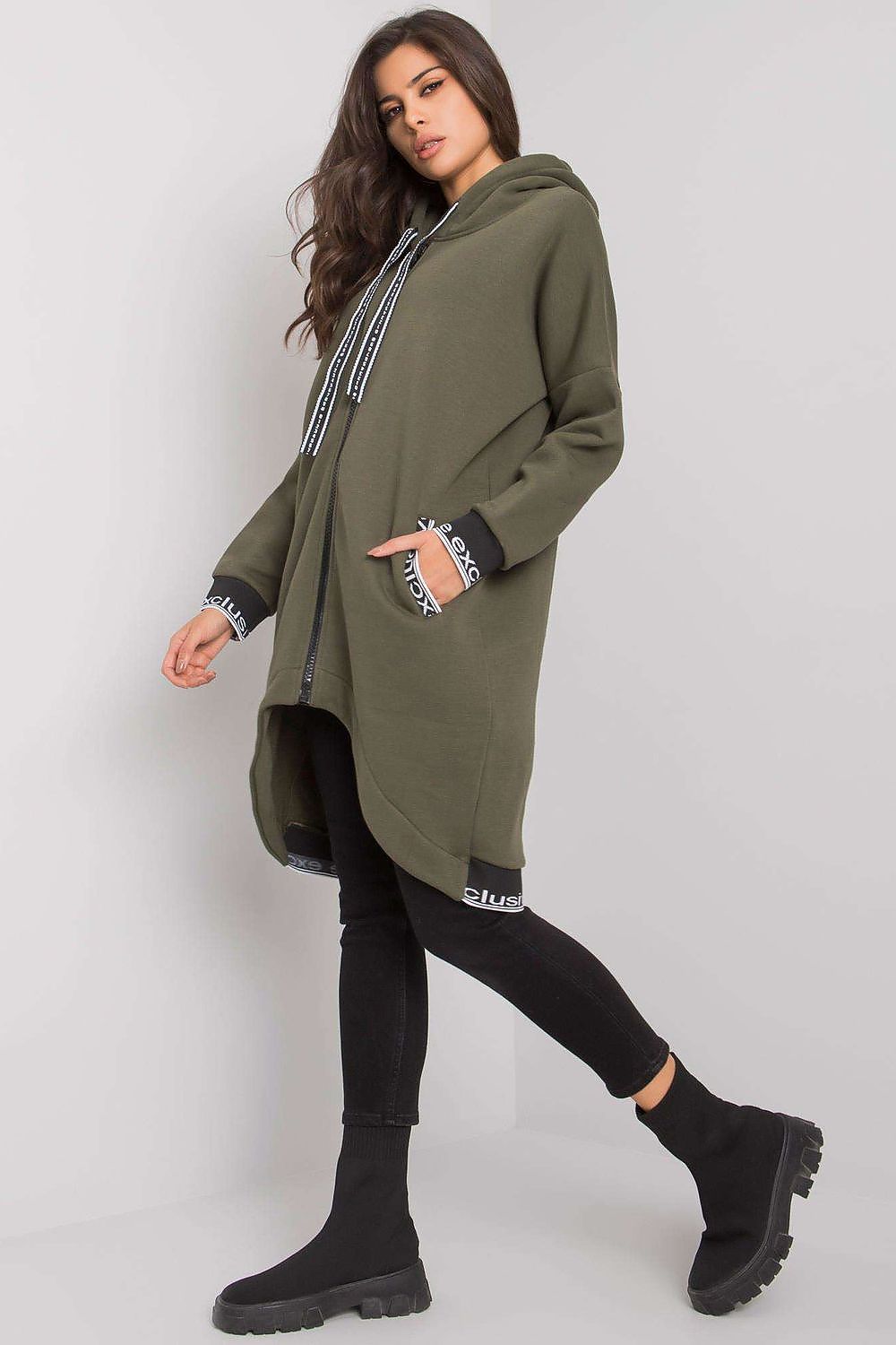 Sweatshirt model 159854