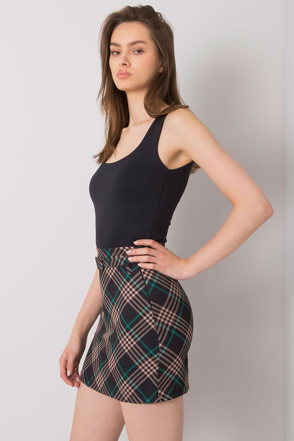 Short skirt model 160388