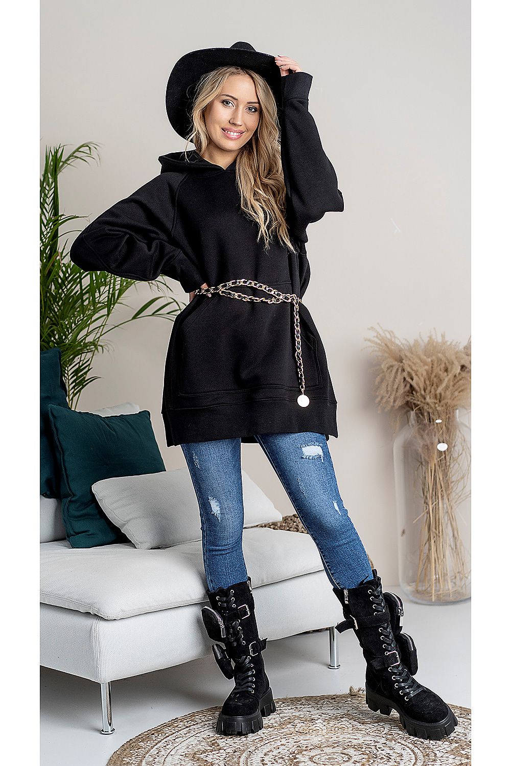Sweatshirt model 160640