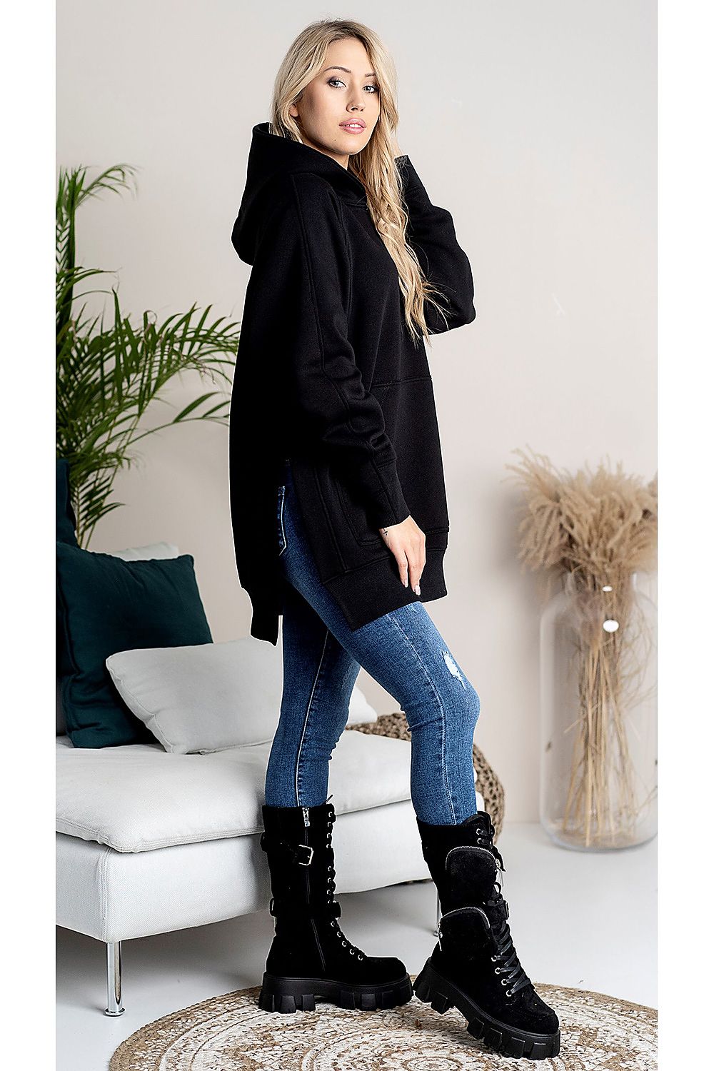 Sweatshirt model 160640
