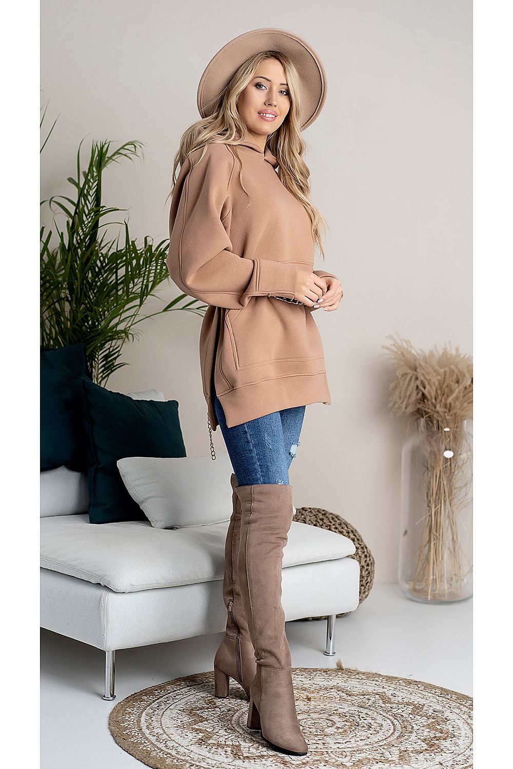 Sweatshirt model 160641