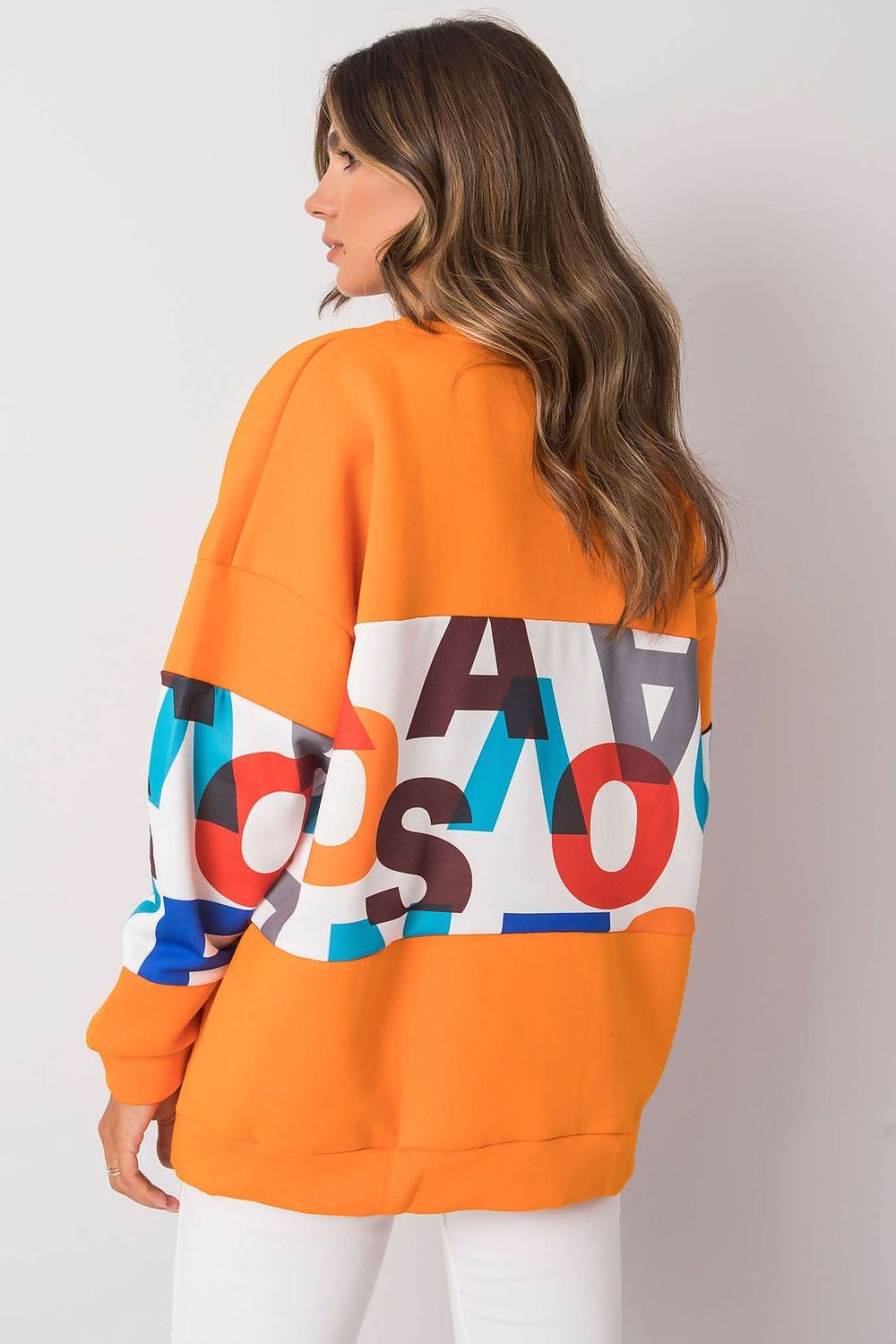 Sweatshirt model 160835