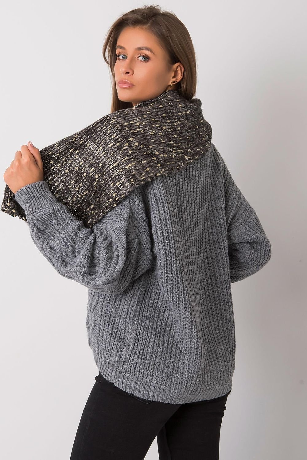 Shawl model 161164
