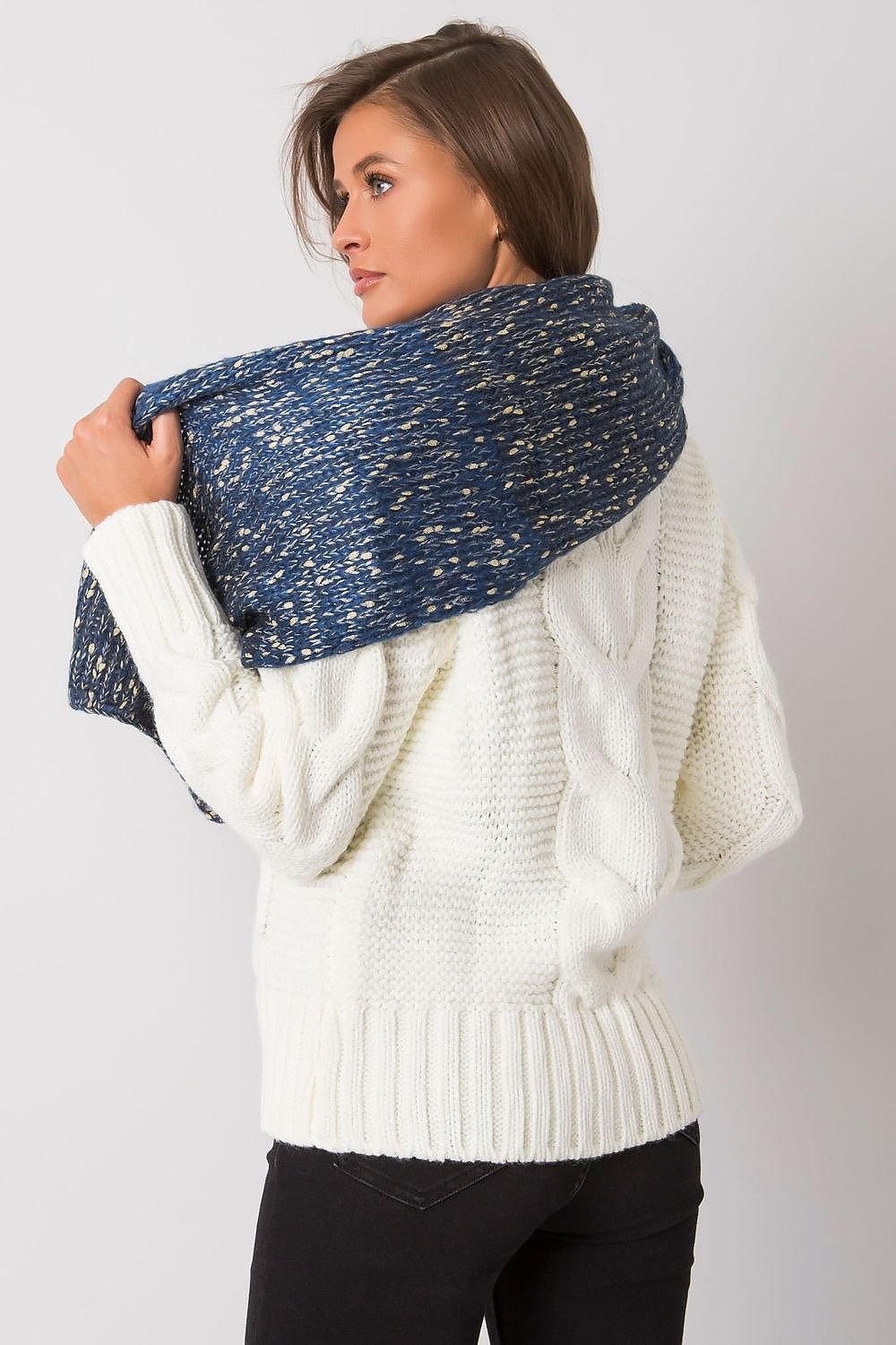 Shawl model 161165