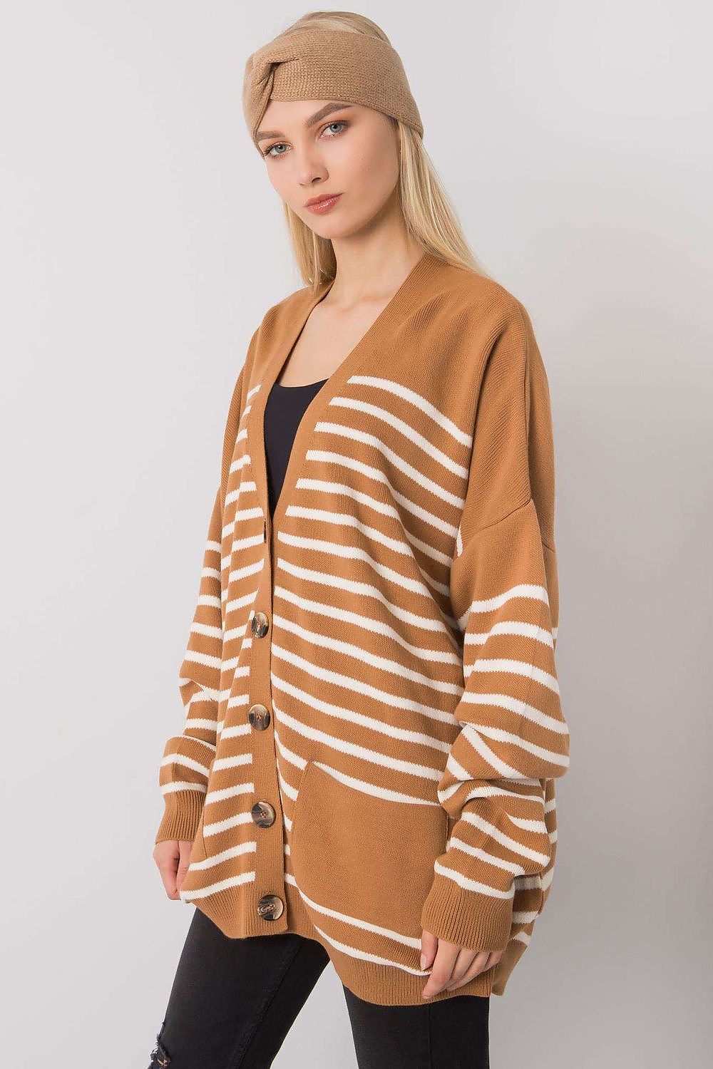 Cardigan model 161301