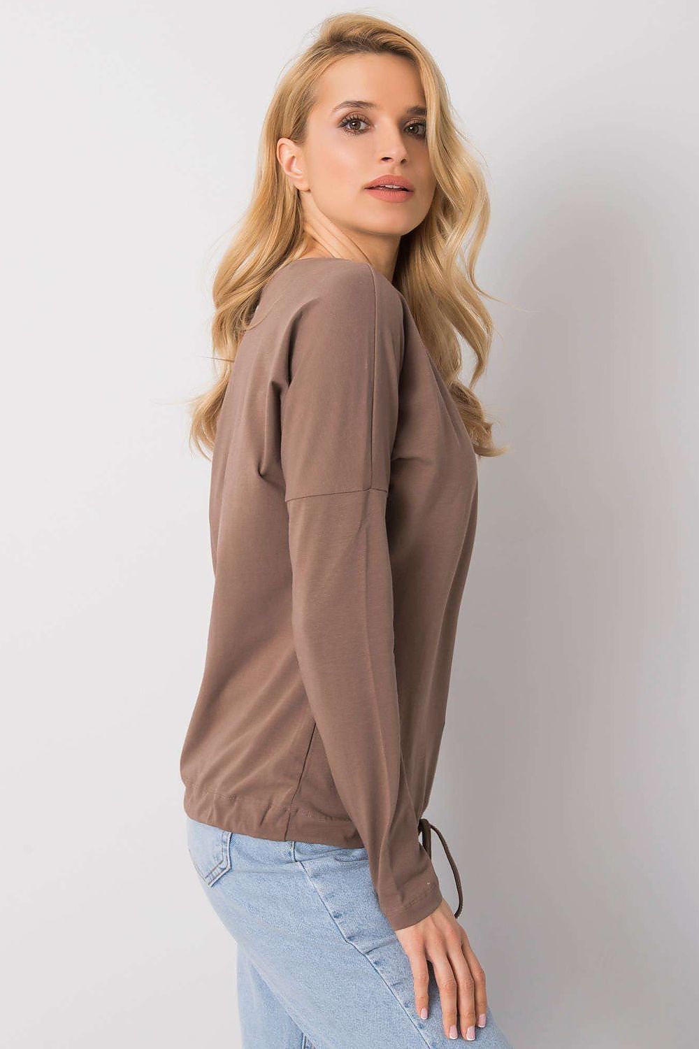 Blouse model 161357