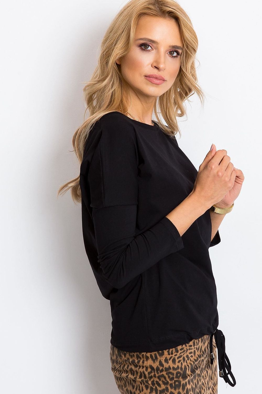 Blouse model 161358