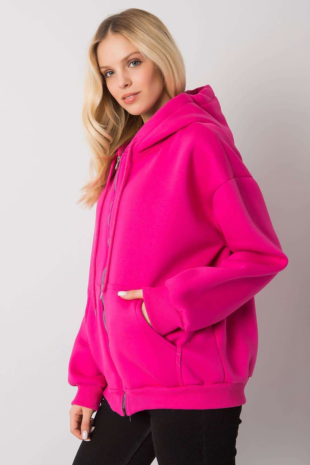 Sweatshirt model 161920