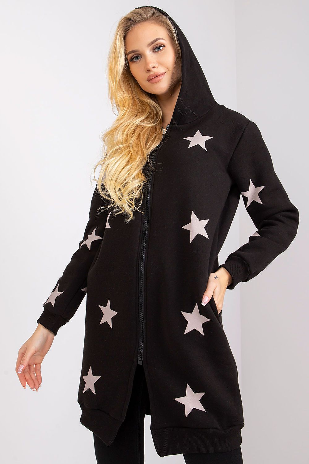 Sweatshirt model 162080