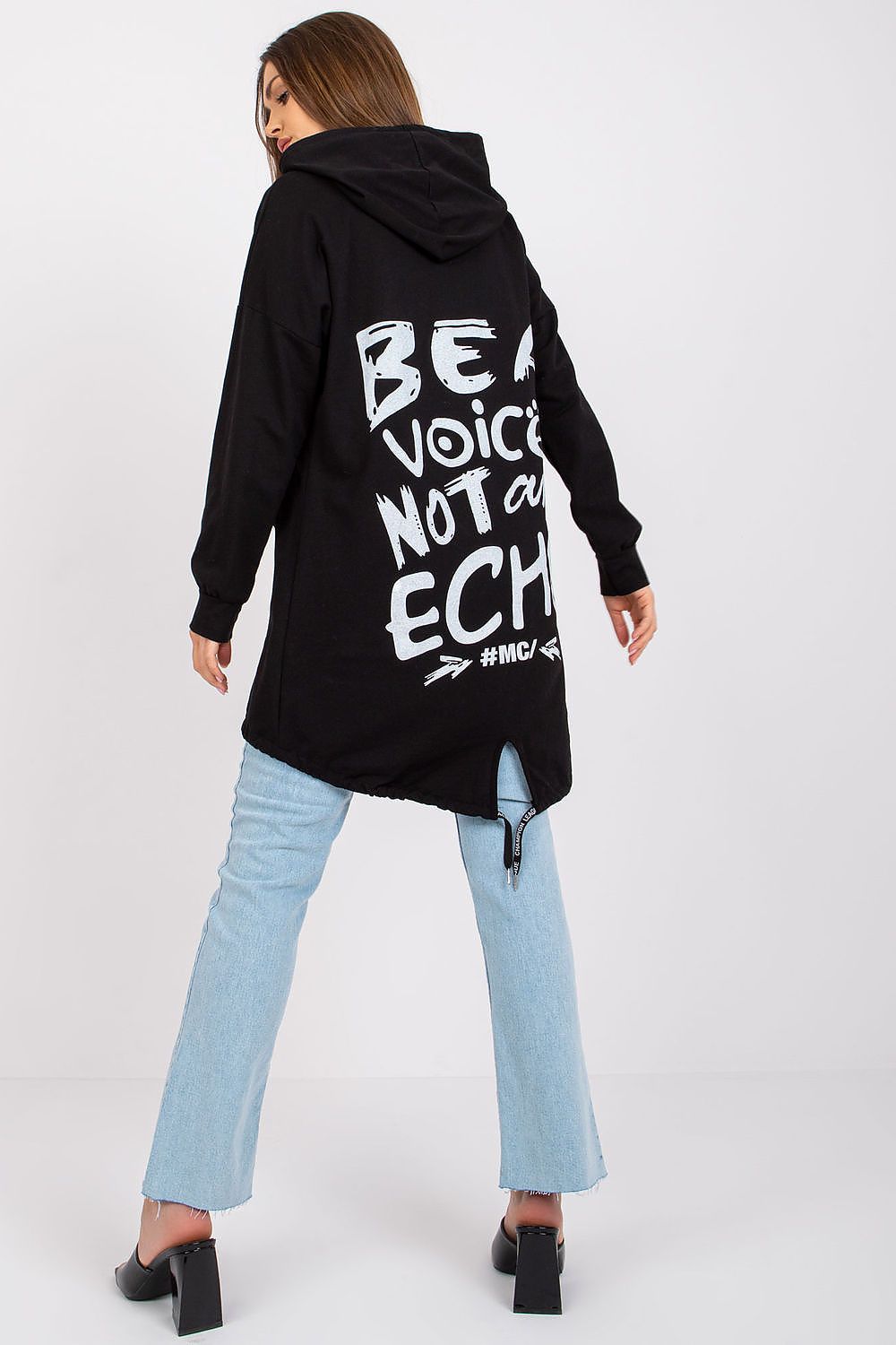 Sweatshirt model 162562