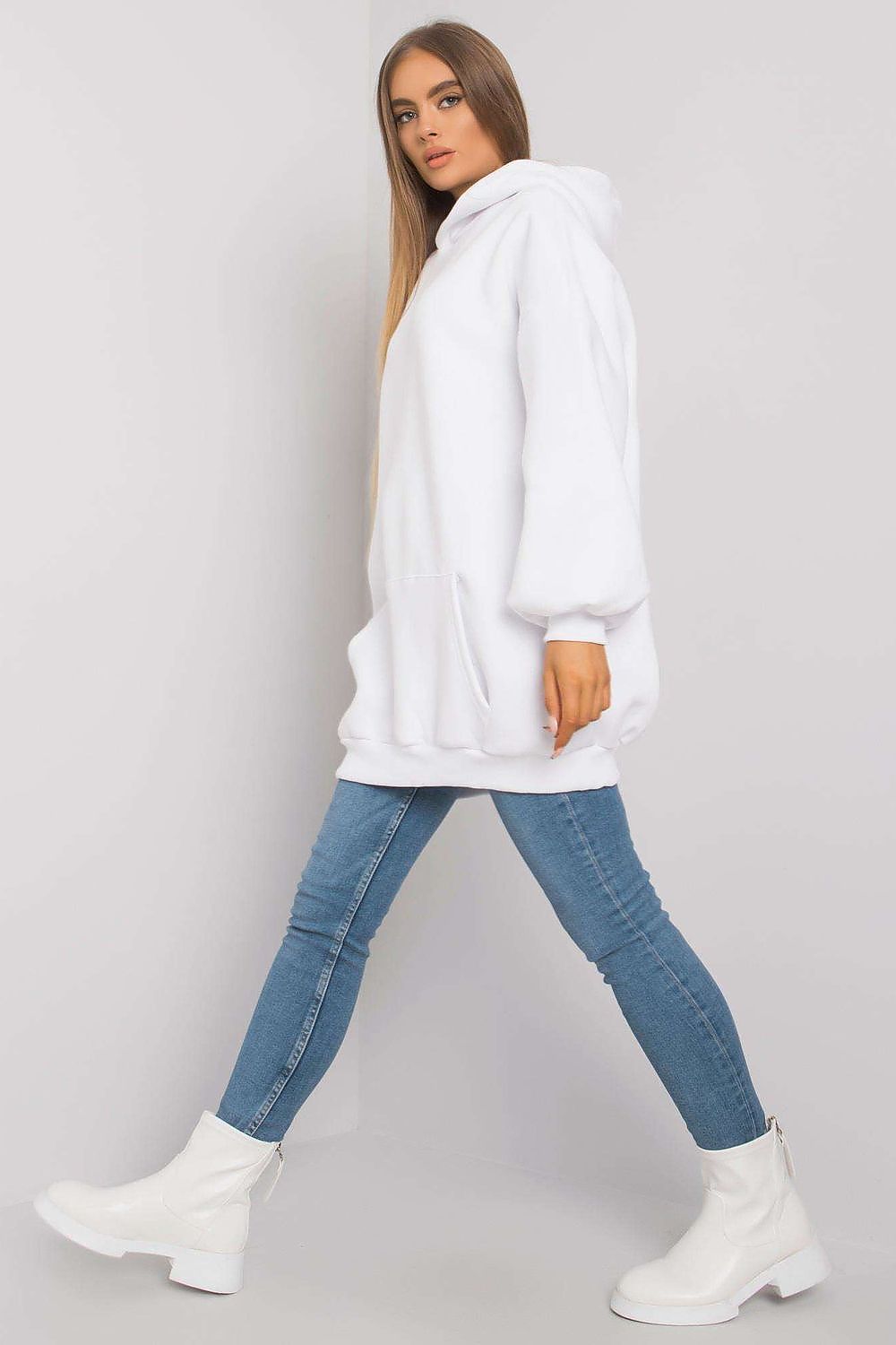Sweatshirt model 162835