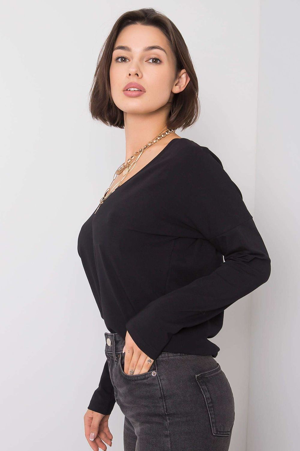 Blouse model 162851