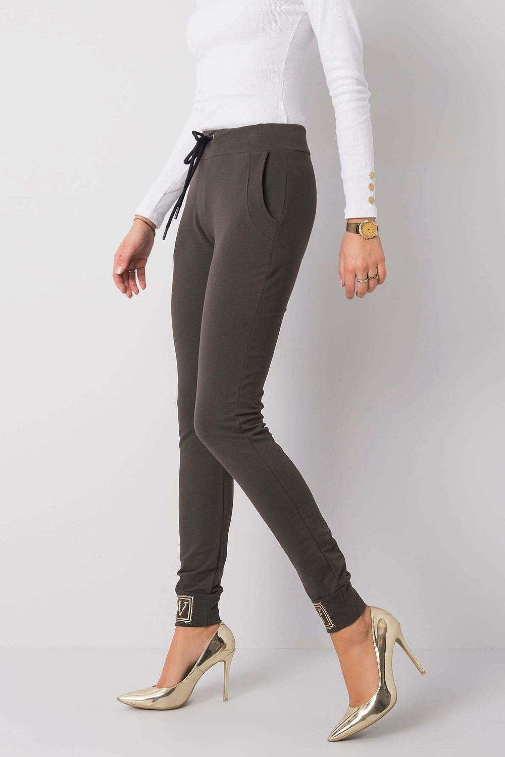 Tracksuit trousers model 166740 Relevance