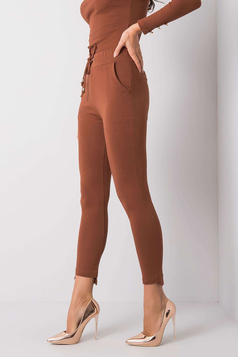 Tracksuit trousers model 167312