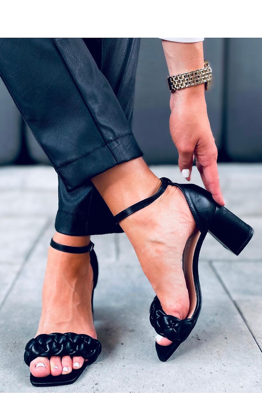 Heel sandals model 167449 Inello - Lojahub