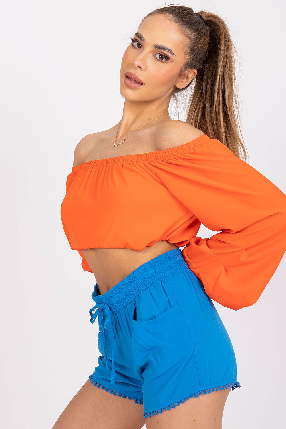 Shorts model 168018