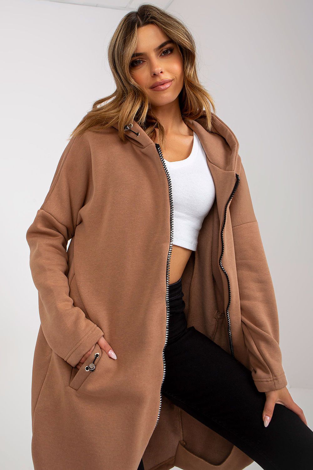 Sweatshirt model 168755