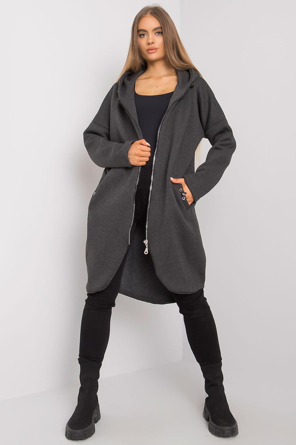 Sweatshirt model 168758