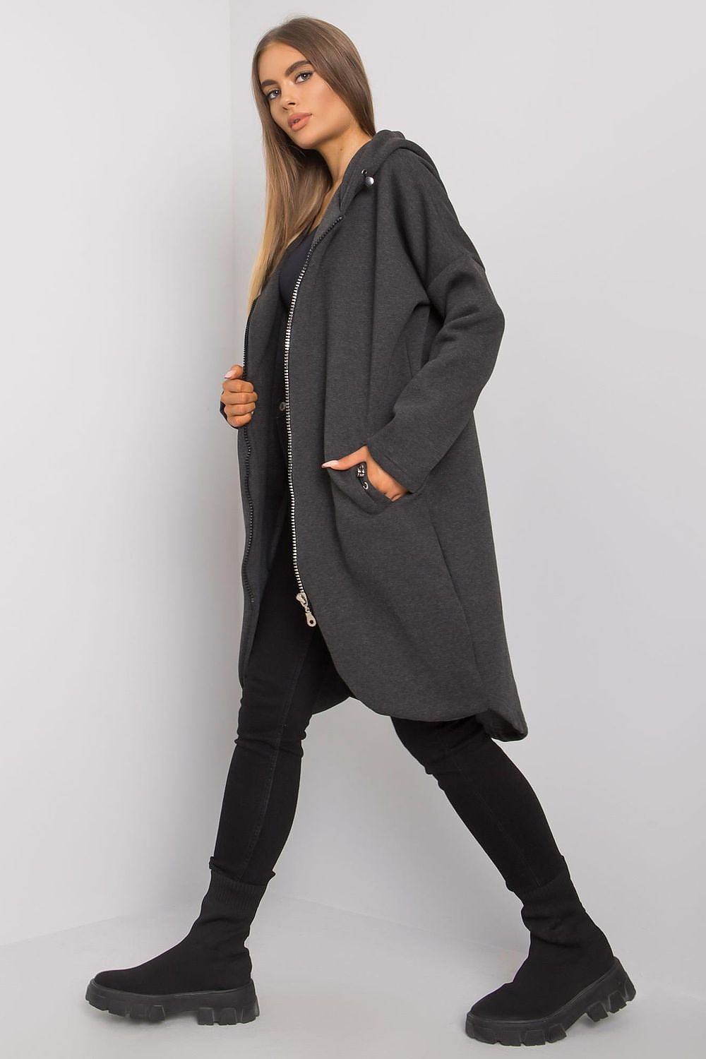 Sweatshirt model 168758