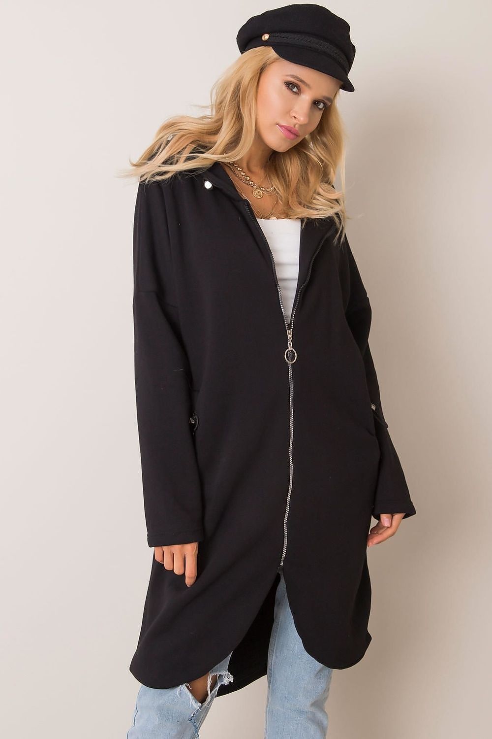 Sweatshirt model 168767