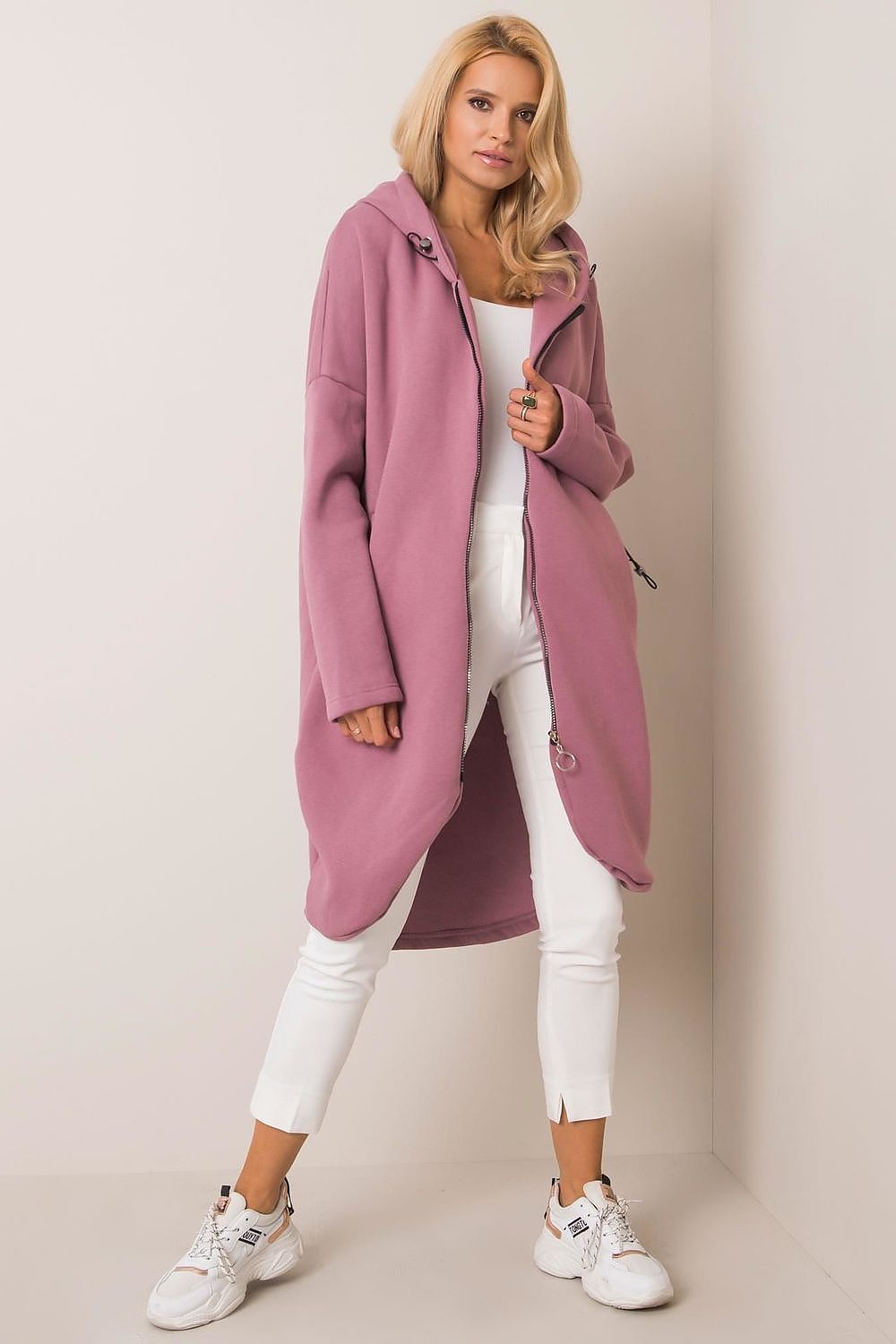 Sweatshirt model 168768