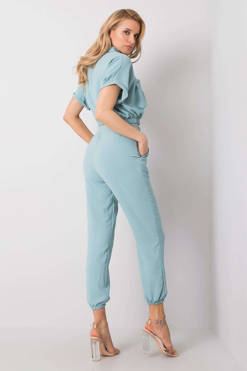 Women trousers model 168898