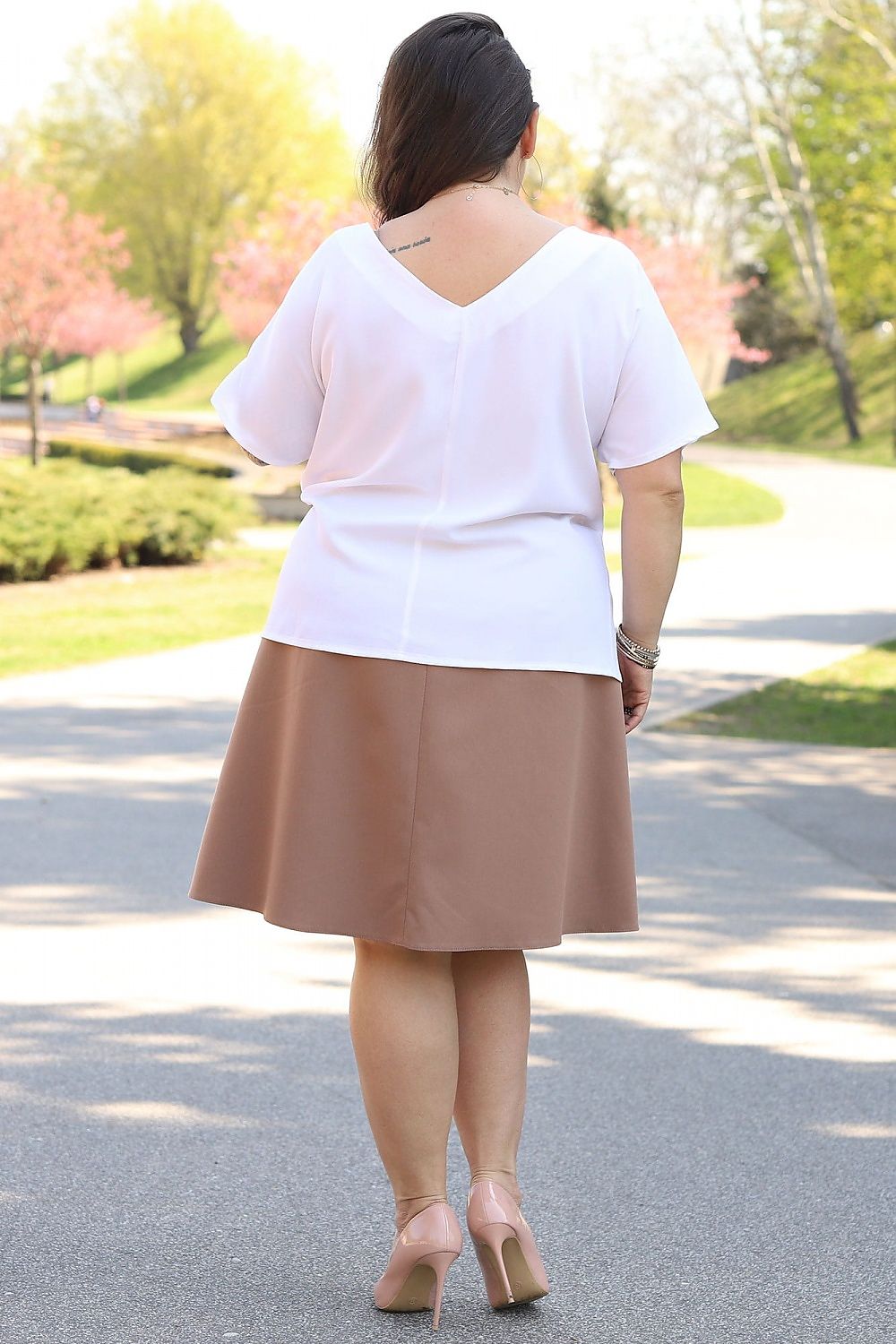 Plus size blouse model 169034