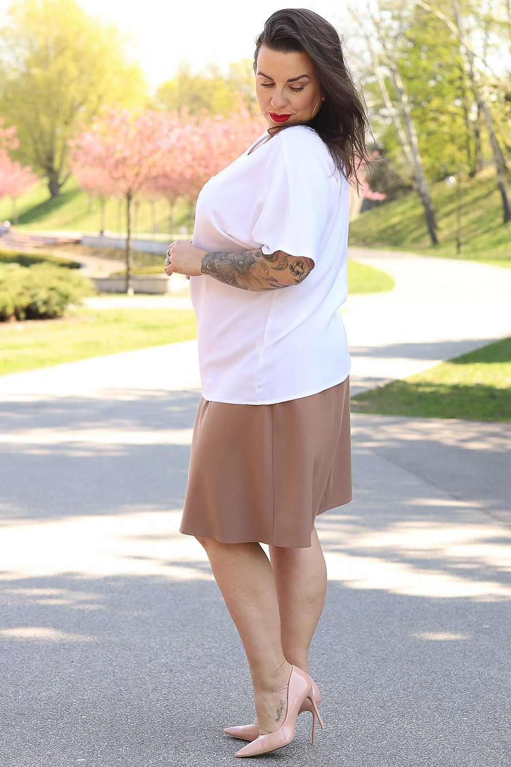 Plus size blouse model 169034