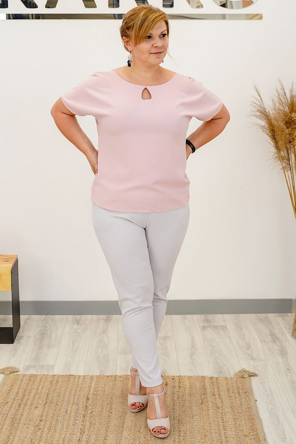 Plus size blouse model 169140