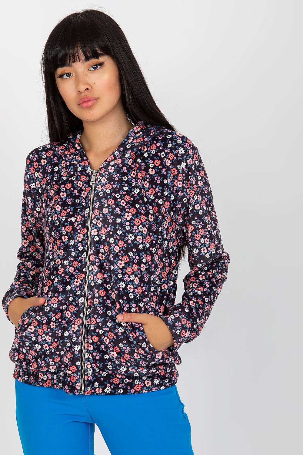 Sweatshirt model 169897