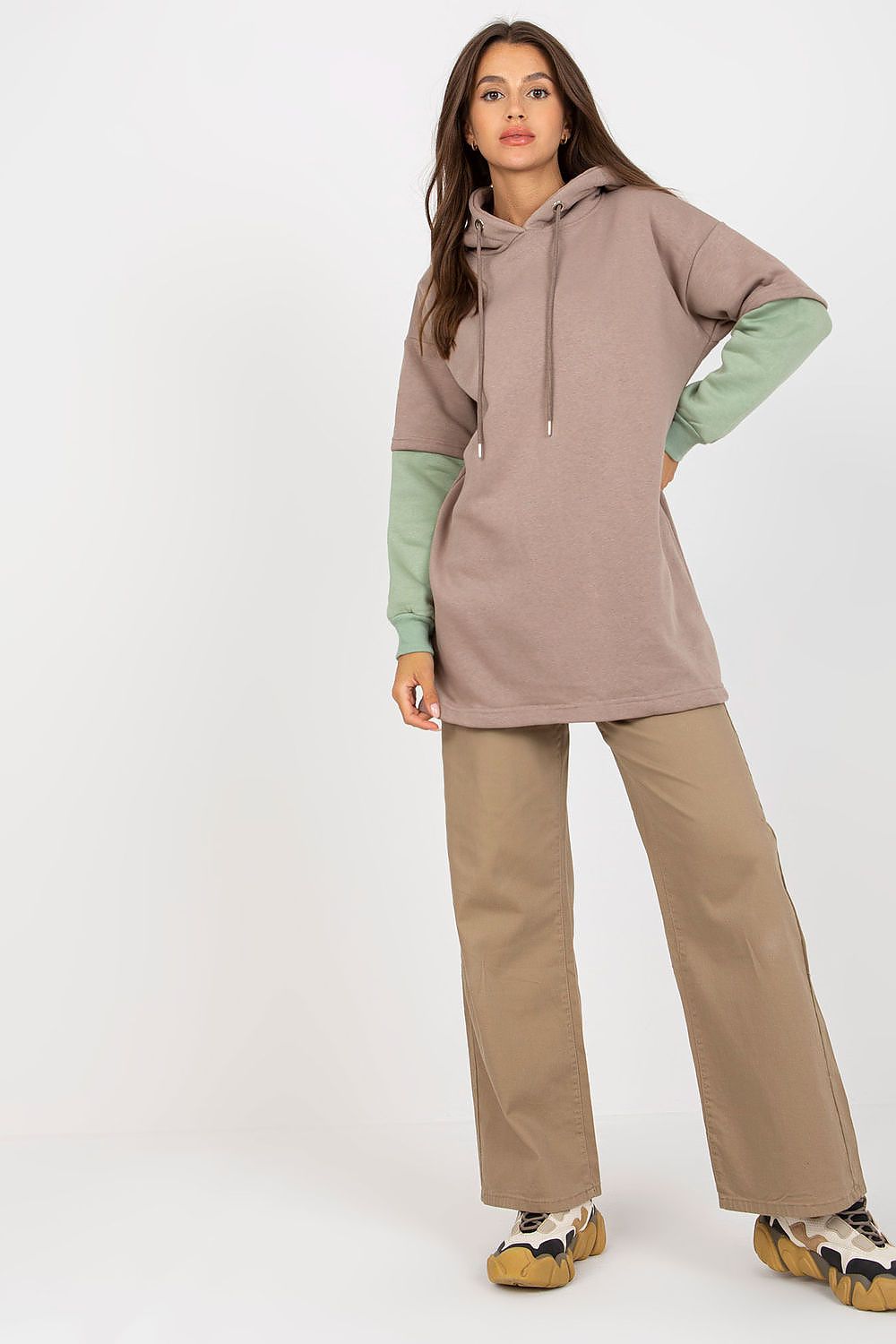 Sweatshirt model 170375