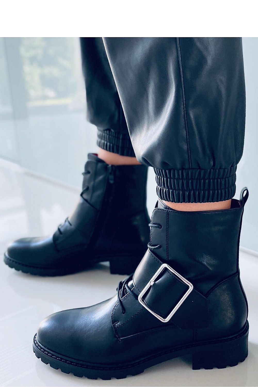 Boots model 170437