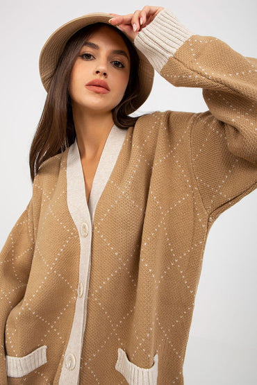 Cardigan model 170817